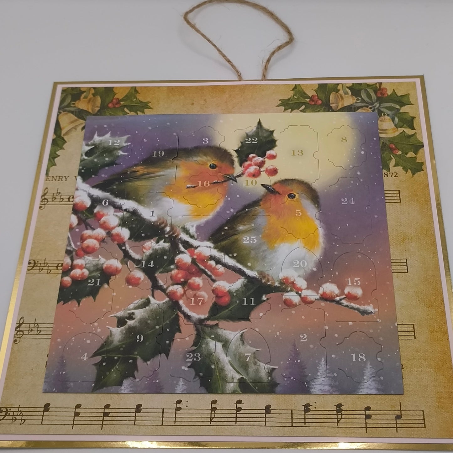 Robin Advent Calendar - Vintage Christmas Countdown with Holly & Berries